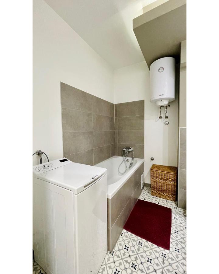 Apartman Jelena Apartment Sremska Mitrovica Ngoại thất bức ảnh