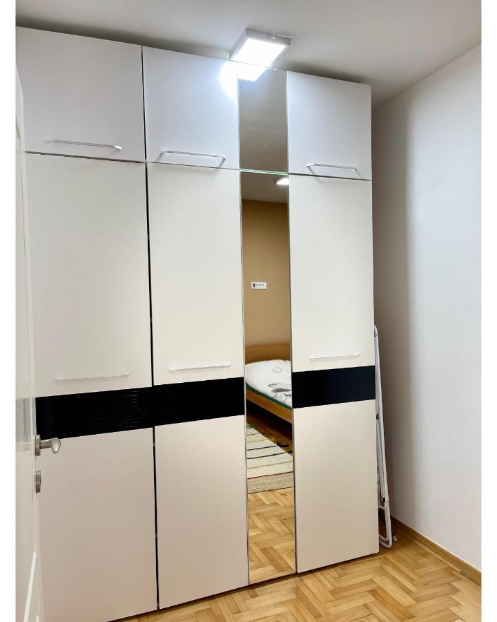 Apartman Jelena Apartment Sremska Mitrovica Ngoại thất bức ảnh